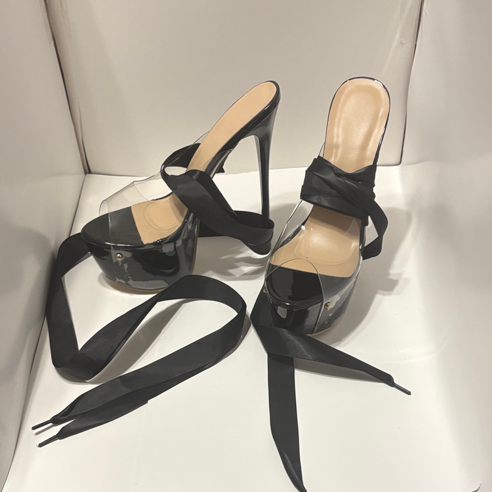 Elegant Black Stiletto Heels with Ribbon